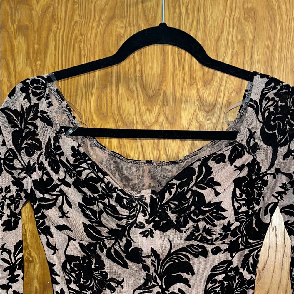 Regal Affair Flocked Velvet Bodysuit size Medium - Picture 5 of 10